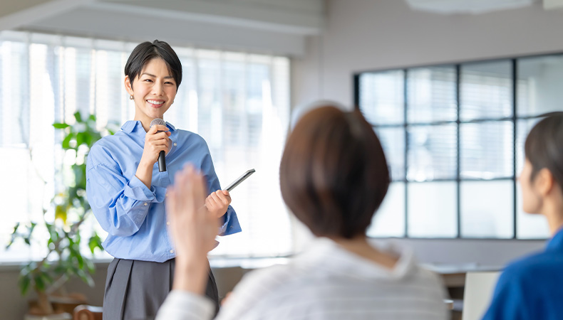 「やりっぱなし」の挙手アンケートには意味がない